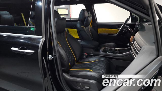Kia Carnival (IV) HEV 9-Seater Hi-Limousine (Special vehicle) 2025 — фото 10