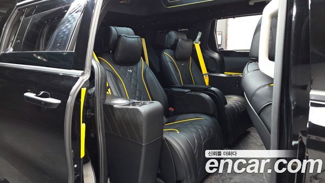 Kia Carnival (IV) HEV 9-Seater Hi-Limousine (Special vehicle) 2025 — фото 11
