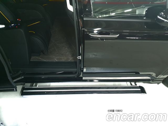 Kia Carnival (IV) HEV 9-Seater Hi-Limousine (Special vehicle) 2025 — фото 18