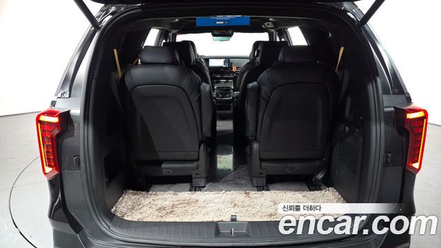 Kia Carnival (IV) HEV 9-Seater Hi-Limousine (Special vehicle) 2025 — фото 20
