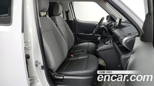 Hyundai Casper Smart 2023 — фото 11