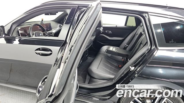 BMW 3 Series (G20) 320i Touring M Sports 2024 — фото 13