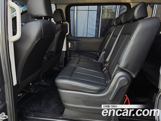 Hyundai Staria 4WD Tourer 9-Seater Modern 2022 — фото 8