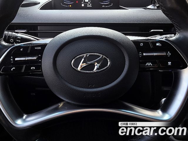 Hyundai Staria 4WD Tourer 9-Seater Modern 2022 — фото 17