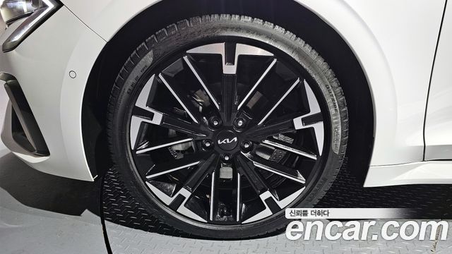 Kia K5 (III) 1.6 Turbo Noblesse 2025 — фото 5
