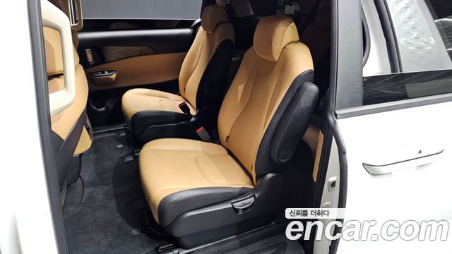 Kia Carnival (IV) Diesel 9-Seater Prestige 2023 — фото 12