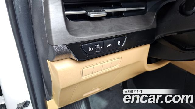 Kia Carnival (IV) Diesel 9-Seater Prestige 2023 — фото 19