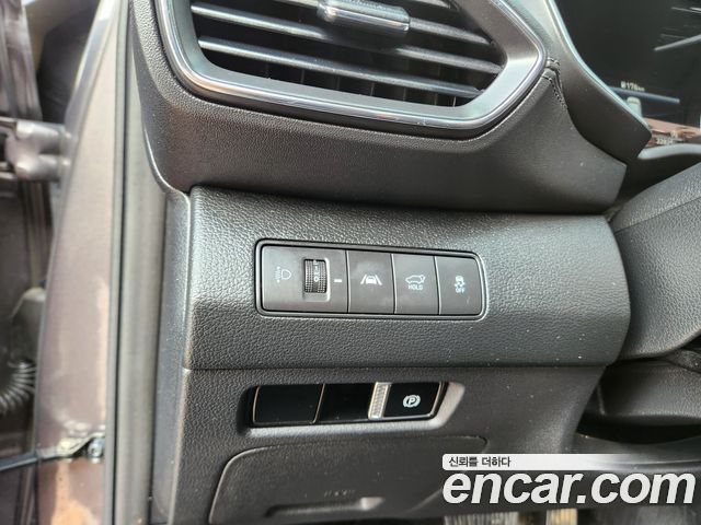 Hyundai Santa Fe Diesel 2.2 4WD Exclusive 2023 — фото 10
