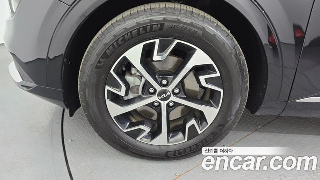 Kia Sportage Hybrid (V) Signature 2WD 2022 — фото 5