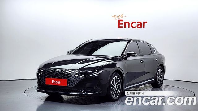 Hyundai Grandeur (IG) 3.0 LPi Rent Car Premium