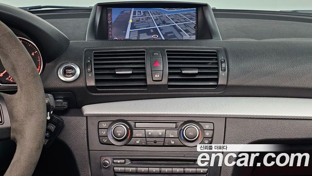 BMW 1 Series (E82) 120d Coupe M Sport 2011 — фото 18