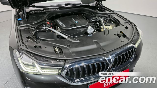 BMW 6 Series GT (G32) 620d Luxury 2023 — фото 6