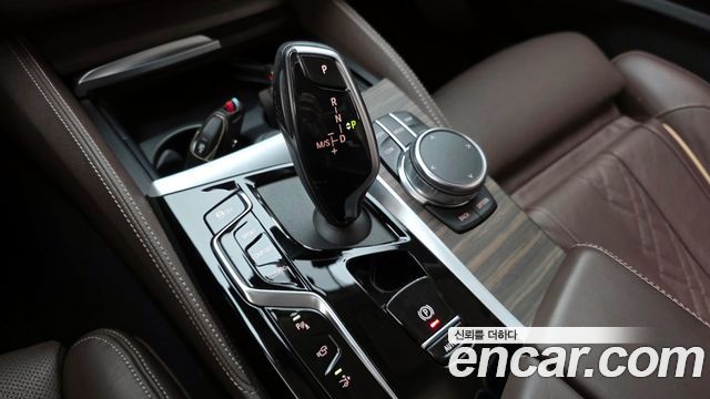 BMW 6 Series GT (G32) 620d Luxury 2023 — фото 9