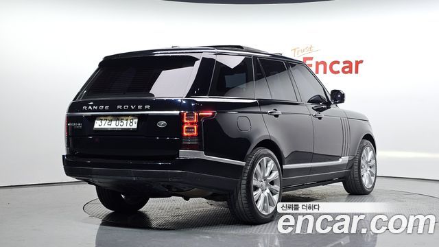 Land Rover Range Rover (IV) 4.4 SDV8 Vogue SE DIESEL 2016 — фото 2