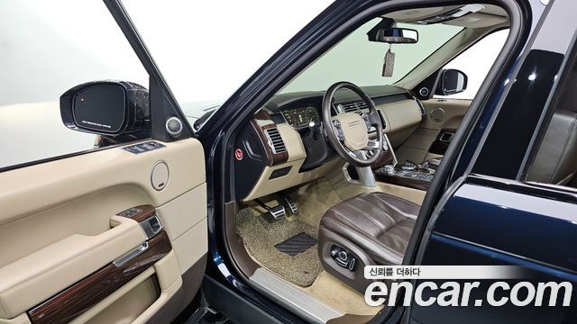 Land Rover Range Rover (IV) 4.4 SDV8 Vogue SE DIESEL 2016 — фото 15