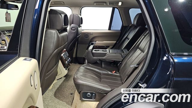 Land Rover Range Rover (IV) 4.4 SDV8 Vogue SE DIESEL 2016 — фото 16