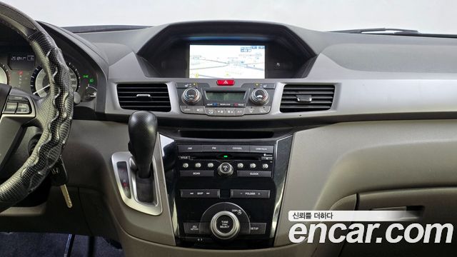 Honda Odyssey 3.5 4th 2013 — фото 14