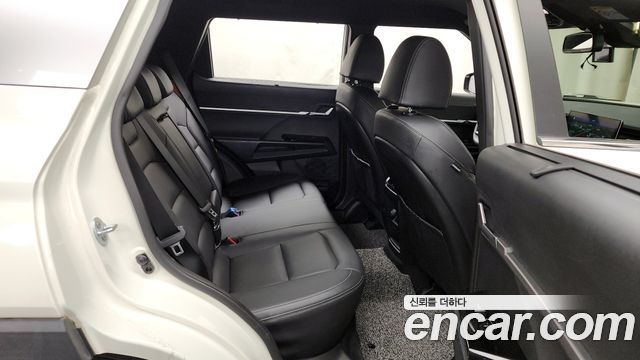 KG Mobility (SsangYong) Torres Gasoline 1.5 2WD T7 2023 — фото 12