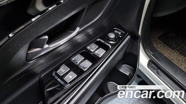 KG Mobility (SsangYong) Beautiful Korando Gasoline 1.5 2WD C5 Plus 2022 — фото 18