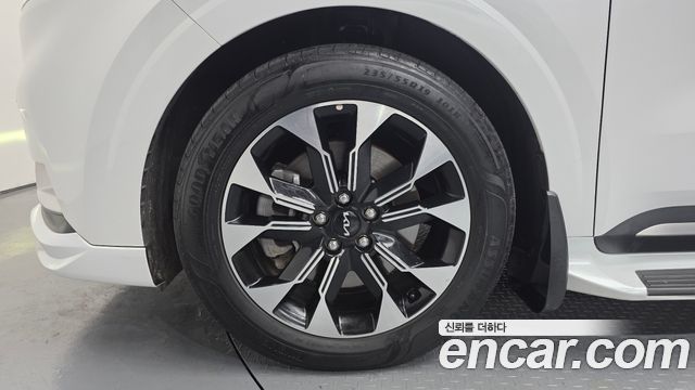Kia Carnival (IV) Gasoline 9-Seater Noblesse 2023 — фото 5