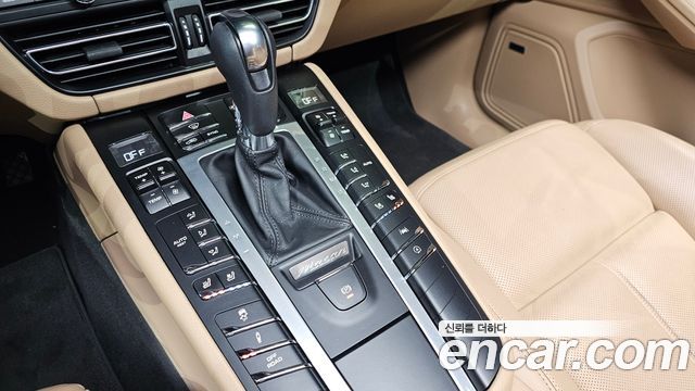 Porsche Macan 2.0 95B 2021 — фото 9