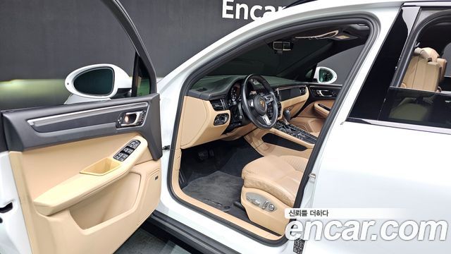 Porsche Macan 2.0 95B 2021 — фото 10