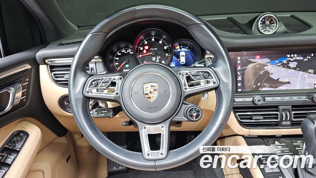Porsche Macan 2.0 95B 2021 — фото 14