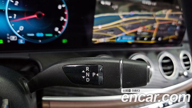 Mercedes-Benz E-Class (W213) E350 4MATIC Avantgarde 2021 — фото 9