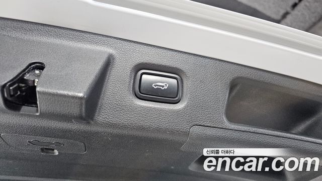 Hyundai Santa Fe Diesel 2.2 2WD Calligraphy 2021 — фото 20