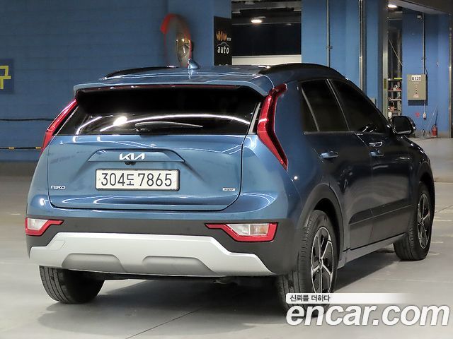 Kia Niro Trendy 2023 — фото 2