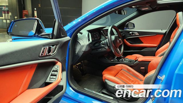 BMW 1 Series (F40) M135i xDrive 2022 — фото 11