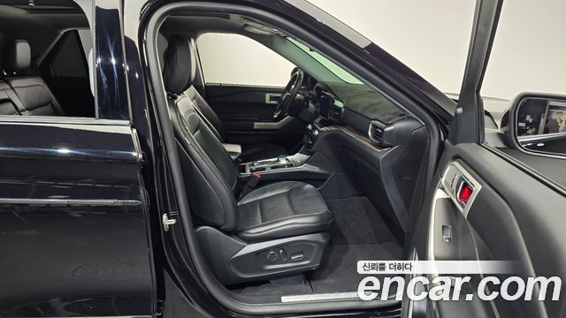 Ford Explorer (VI) 2.3 LimIted 4WD 2020 — фото 11