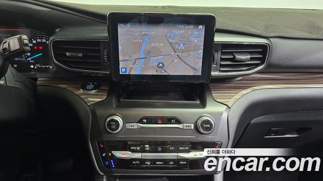 Ford Explorer (VI) 2.3 LimIted 4WD 2020 — фото 14