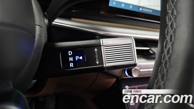 Hyundai Grandeur (GN7) 2,5 Gasoline 2WD Premium 2023 — фото 9