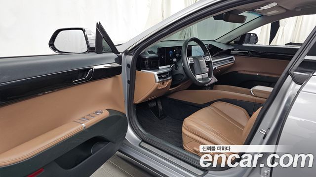 Hyundai Grandeur (GN7) 2,5 Gasoline 2WD Premium 2023 — фото 10