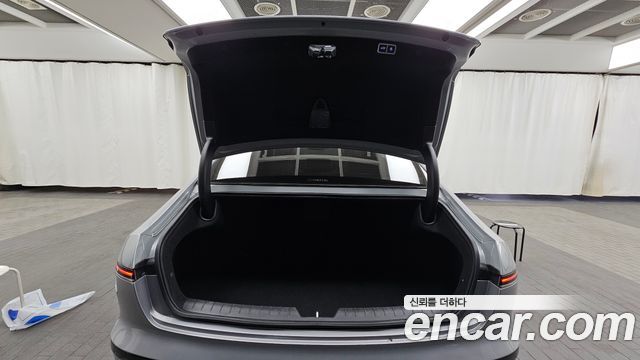Hyundai Grandeur (GN7) 2,5 Gasoline 2WD Premium 2023 — фото 20