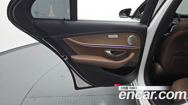 Mercedes-Benz E-Class (W213) E250 Exclusive 2021 — фото 25