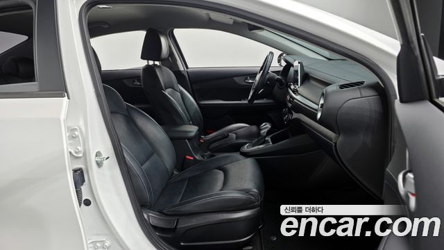 Kia K3 Prestige 2021 — фото 10