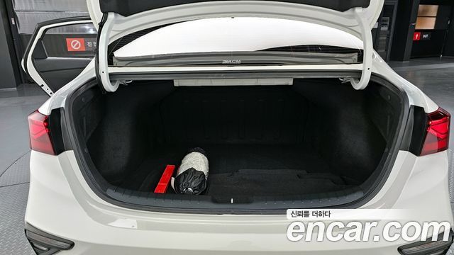 Kia K3 Prestige 2021 — фото 20
