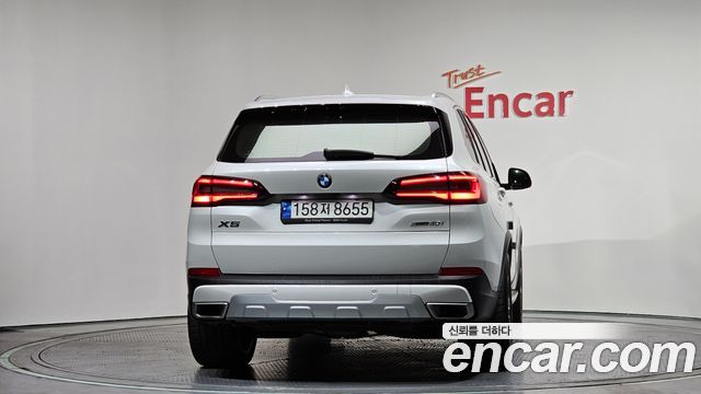 BMW X5 (G05) xDrive 40i xLine 2023 — фото 4