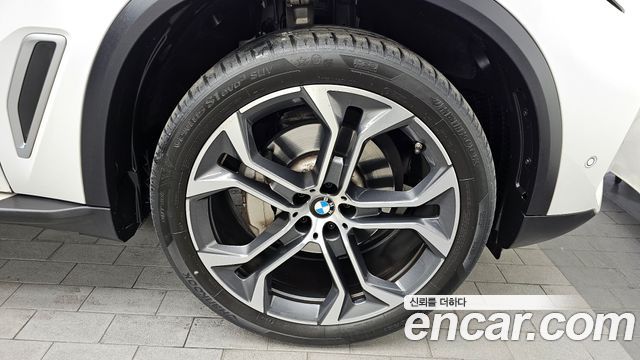BMW X5 (G05) xDrive 40i xLine 2023 — фото 5
