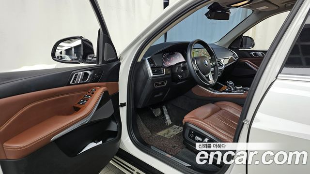 BMW X5 (G05) xDrive 40i xLine 2023 — фото 10