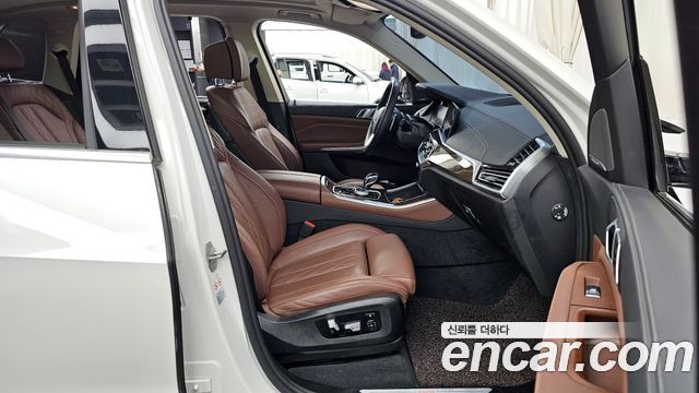BMW X5 (G05) xDrive 40i xLine 2023 — фото 11