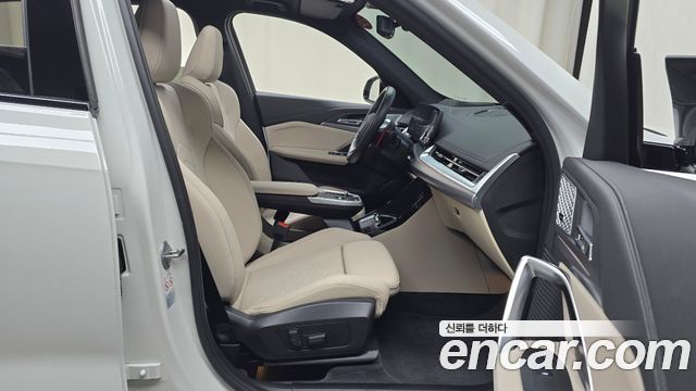 BMW X1 (U11) M35i xDrive 2024 — фото 11