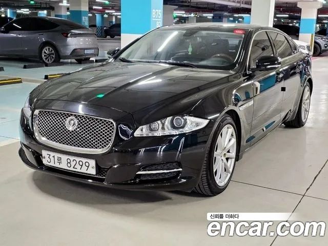 Jaguar XJ 3.0D Premium Luxury LWB X351