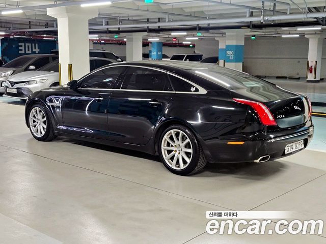 Jaguar XJ 3.0D Premium Luxury LWB X351 2011 — фото 5