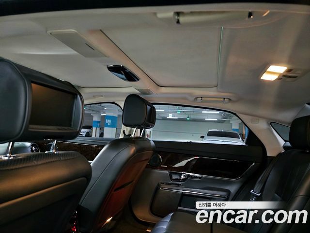 Jaguar XJ 3.0D Premium Luxury LWB X351 2011 — фото 16