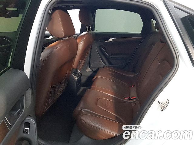 Audi A4 35 TDI Quattro Comfort Edition B8 2015 — фото 9