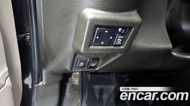 Nissan Cube 1.8 S Z12 2011 — фото 16