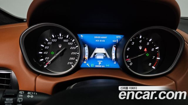 Maserati Levante 3.0 S AWD GranSport 2019 — фото 8